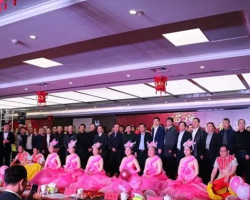 號角吹響！全體都有，整裝待發(fā)期來(lái)年！